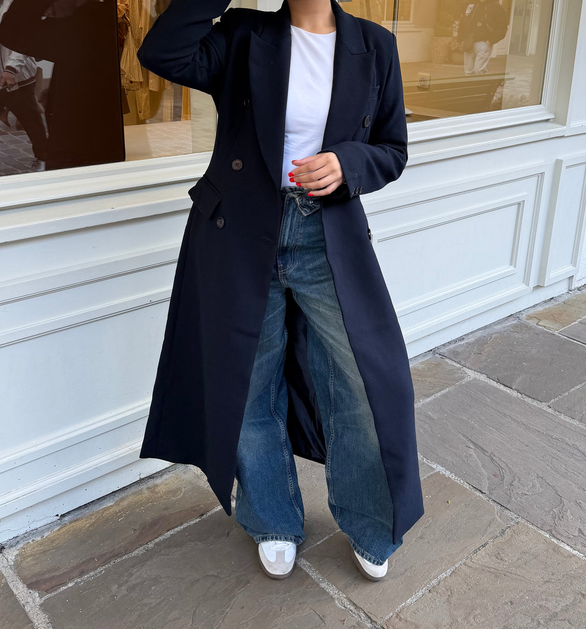 Long fitted coat