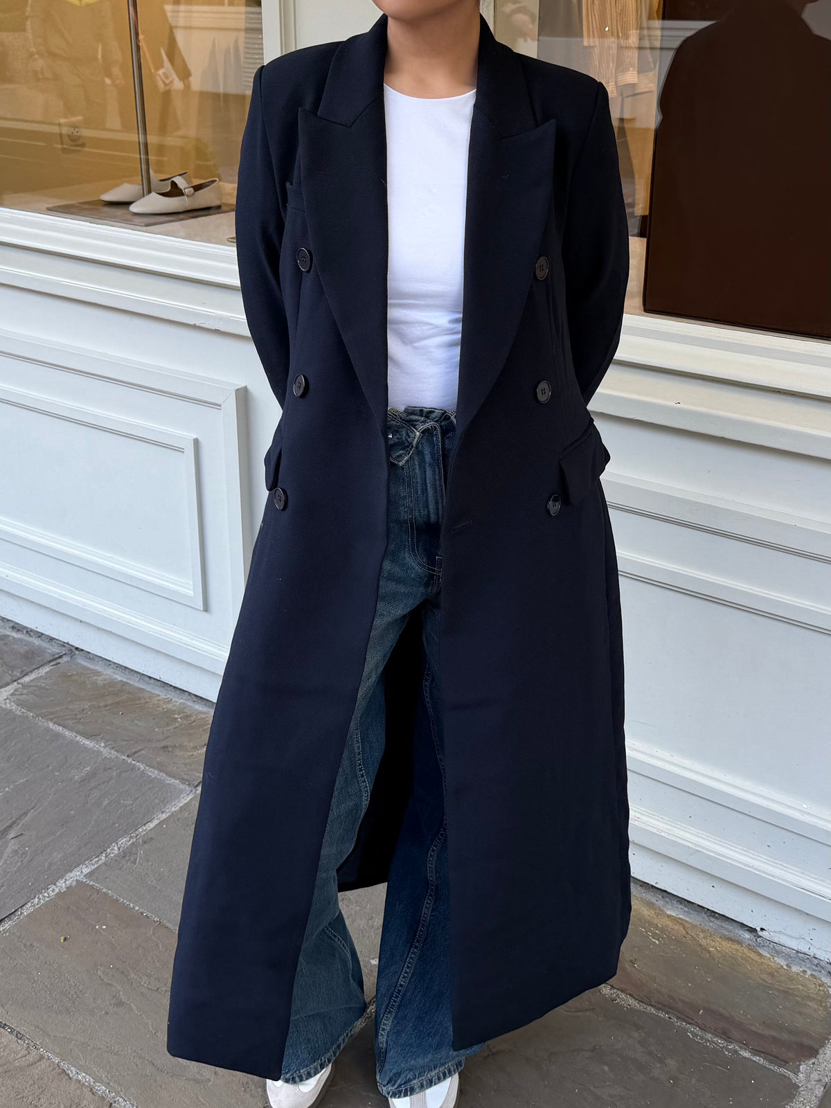 Long fitted coat